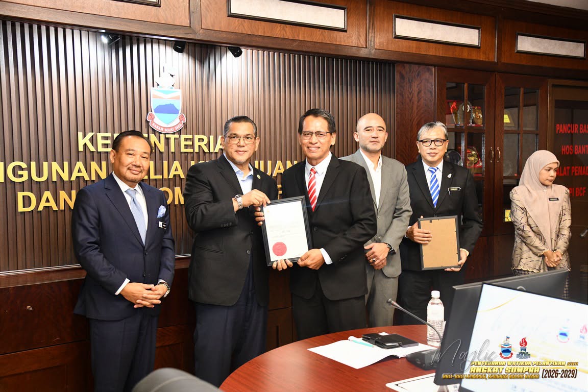 Majlis Penyerahan Watikah dan Angkat Sumpah Ahli Lembaga LSS 2026_22