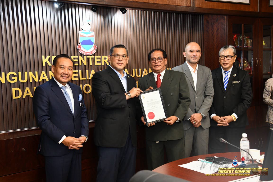 Majlis Penyerahan Watikah dan Angkat Sumpah Ahli Lembaga LSS 2026_32