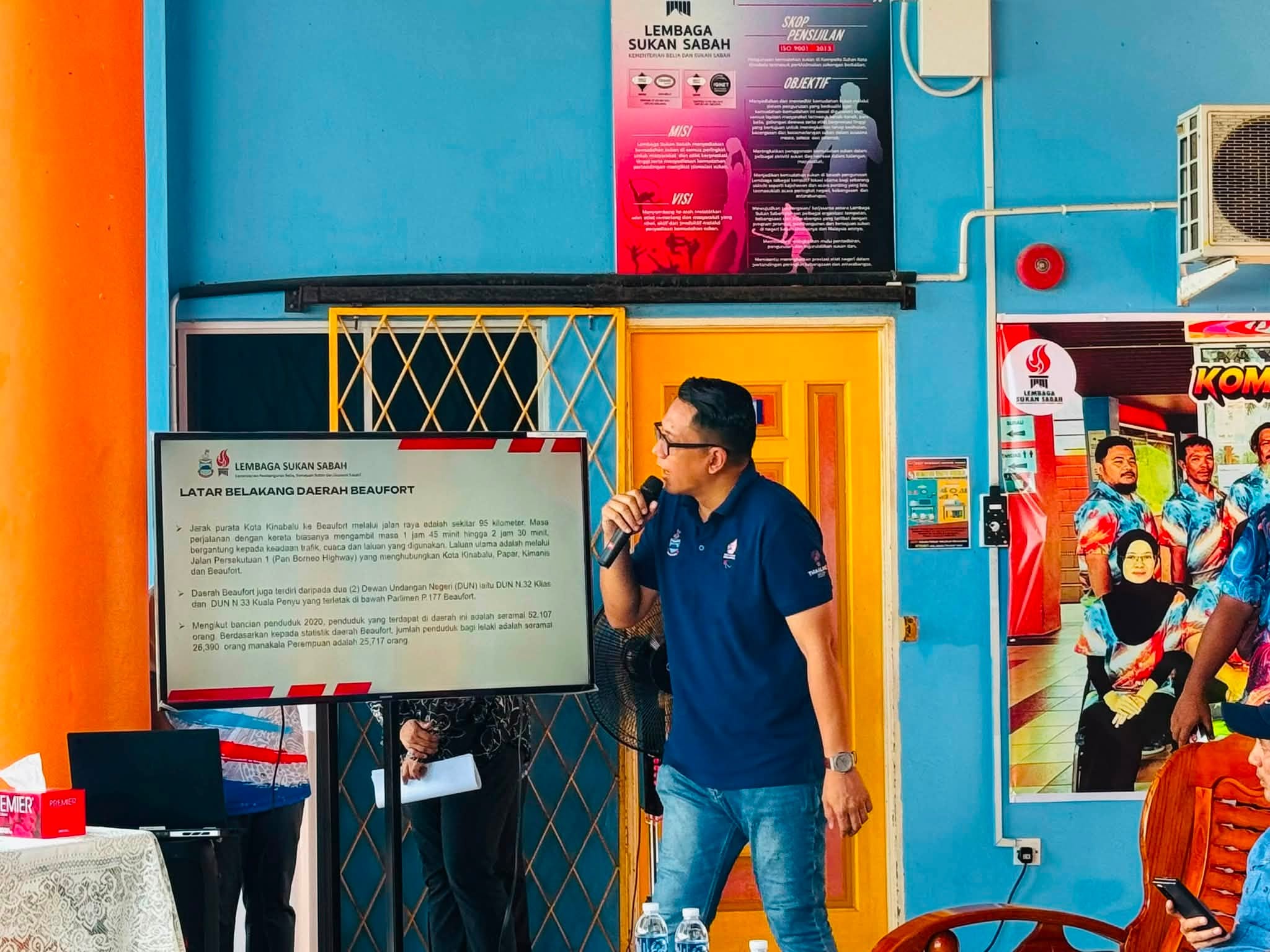 LAWATAN KERJA YB MENTERI KE KOMPLEKS SUKAN BEAUFORT_4