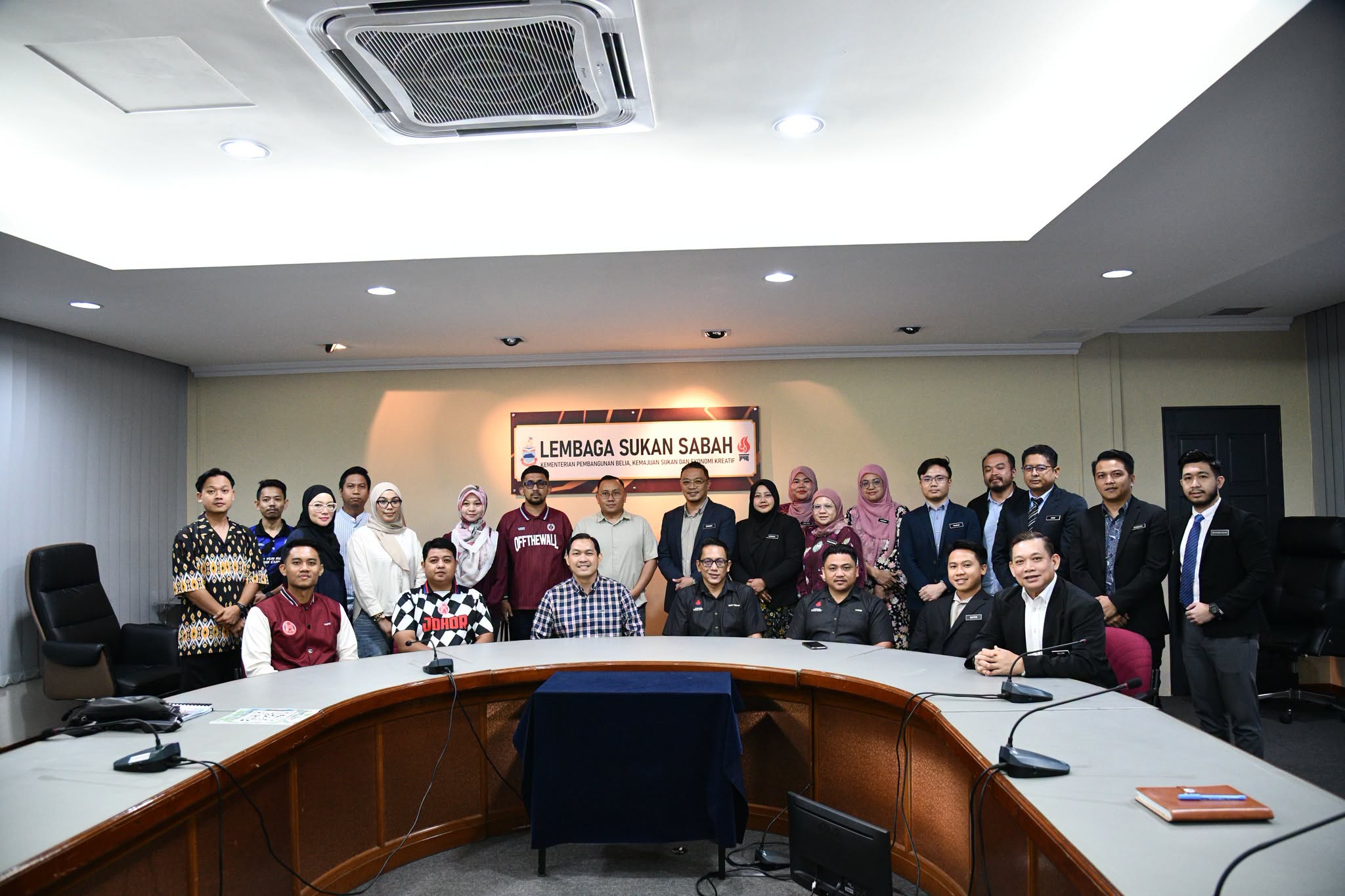 PROGRAM BERSAMA RAKYAT : RIADAH PERPADUAN BERSAMA TUAN YANG TERUTAMA YANG DI PERTUA NEGERI SABAH